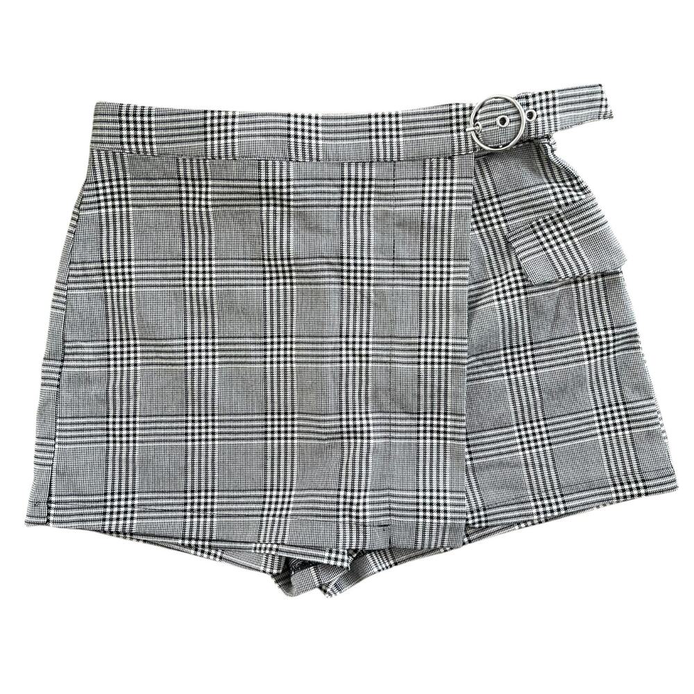 Forever 21 Black White Plaid Skort Belted Mini Skirt Shorts Size Medium - Picture 1 of 6